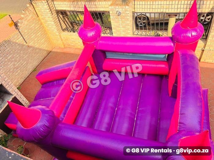 Queen Castle w/ Slide